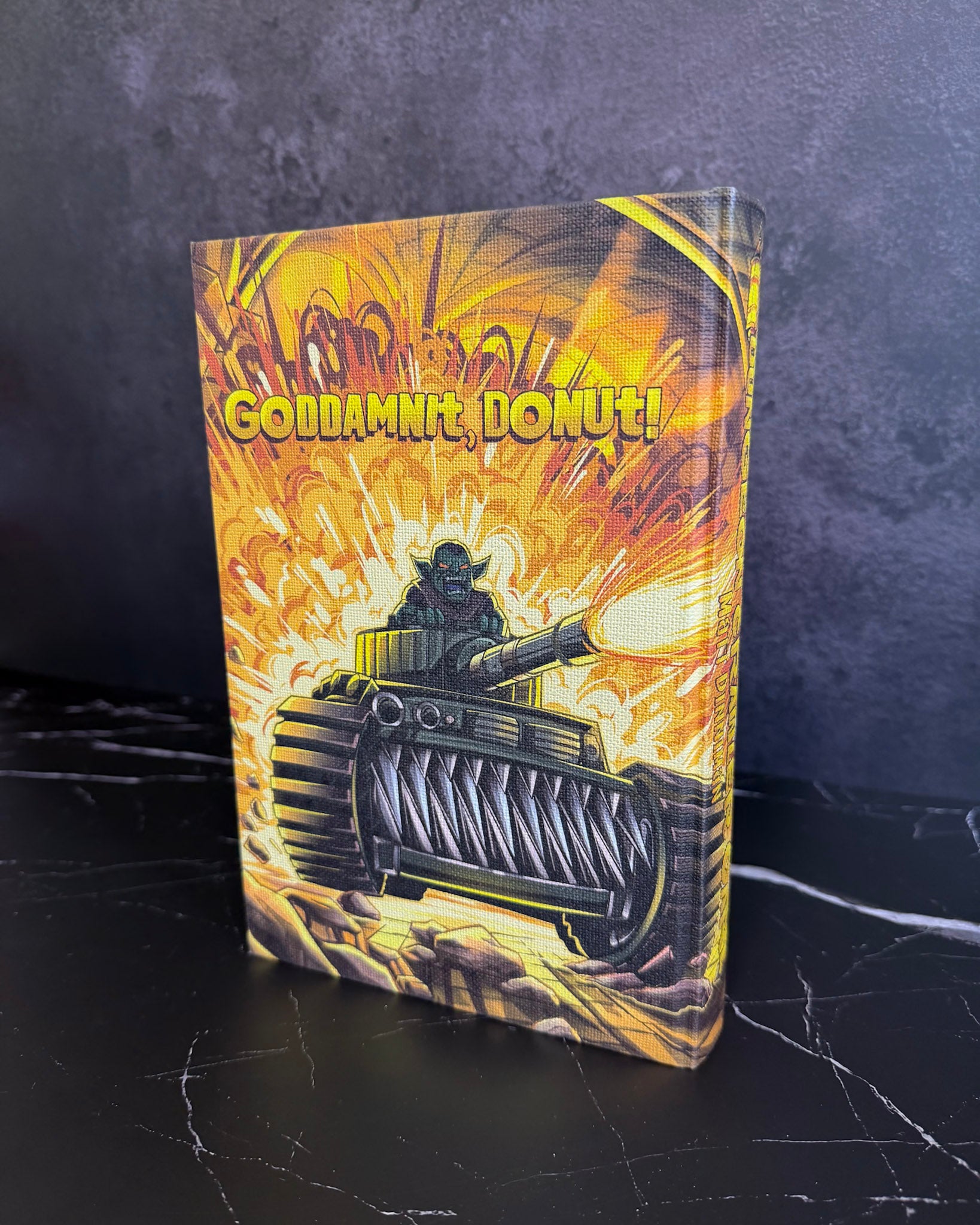 PRE-ORDER: Dungeon Crawler Carl by Matt Dinniman ft art by Duarduart