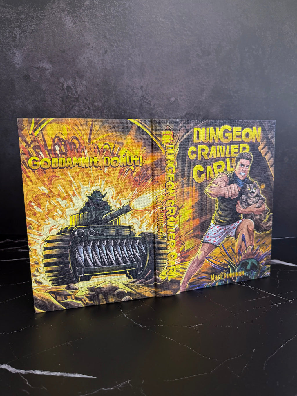 PRE-ORDER: Dungeon Crawler Carl by Matt Dinniman ft art by Duarduart