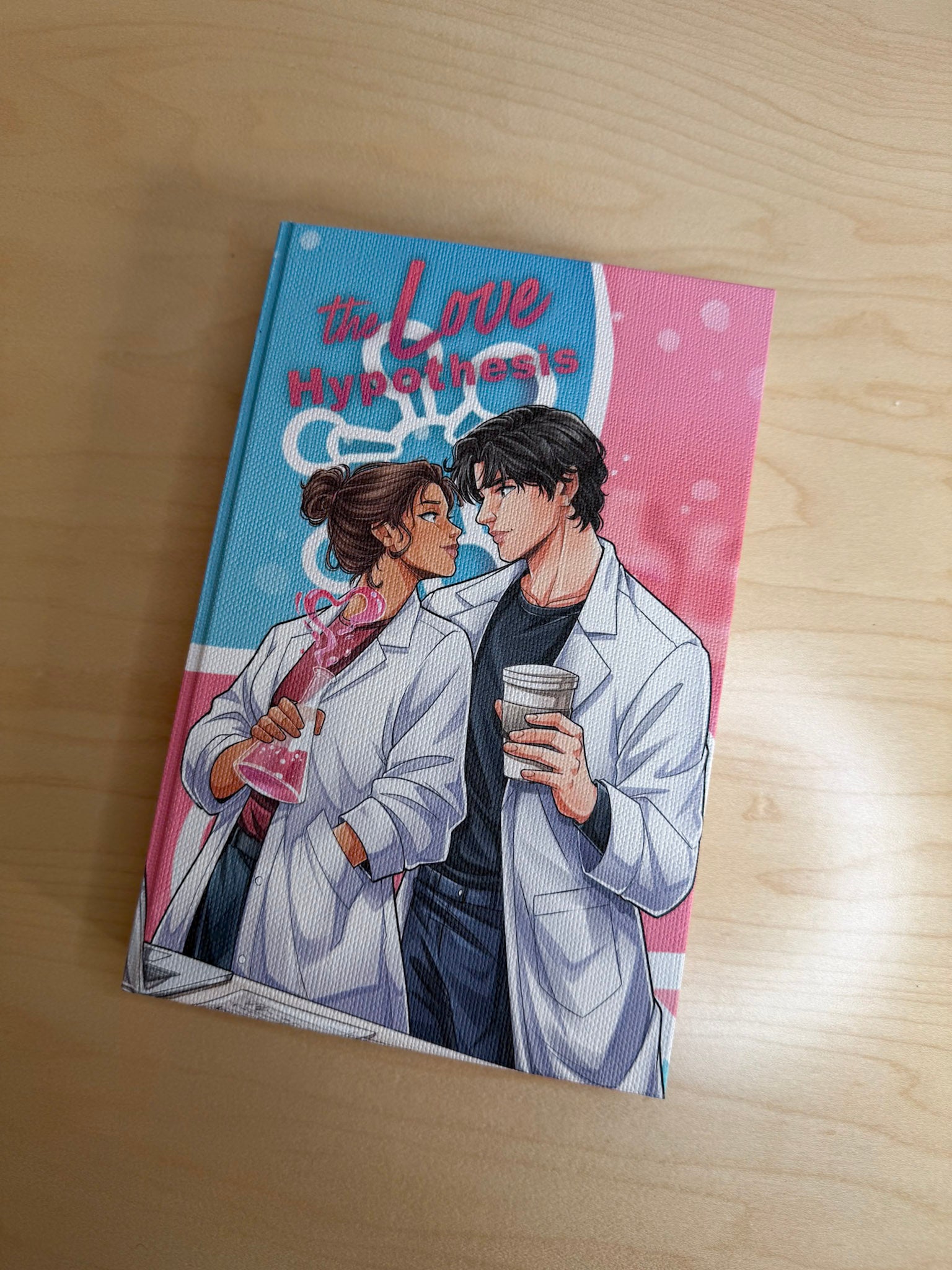 The Love Hypothesis by Ali Hazelwood ft. Art from Eduardo Franca