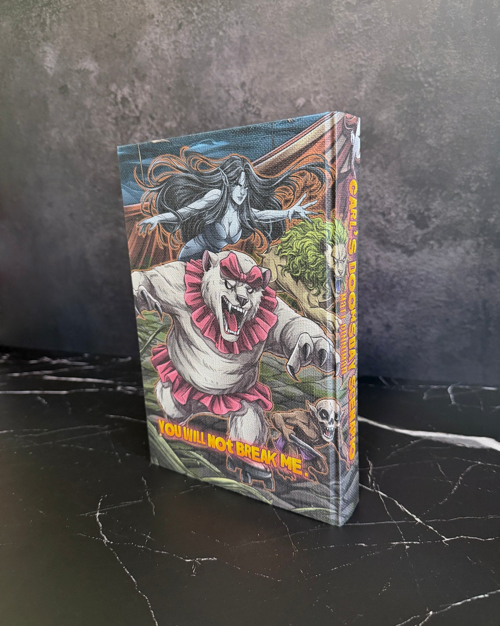 PRE-ORDER: Dungeon Crawler Carl by Matt Dinniman ft art by Duarduart