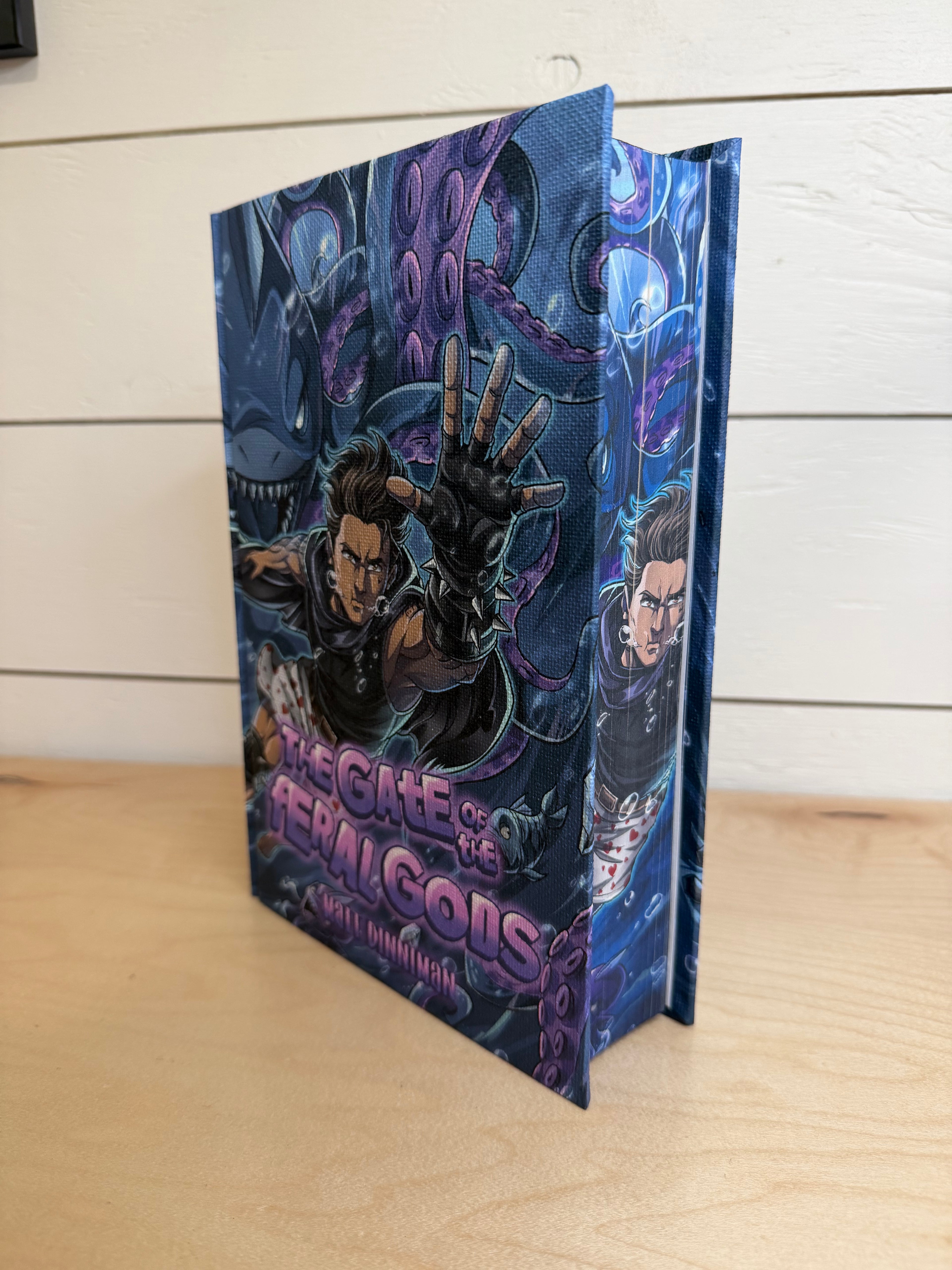 PRE-ORDER: Dungeon Crawler Carl by Matt Dinniman ft art by Duarduart