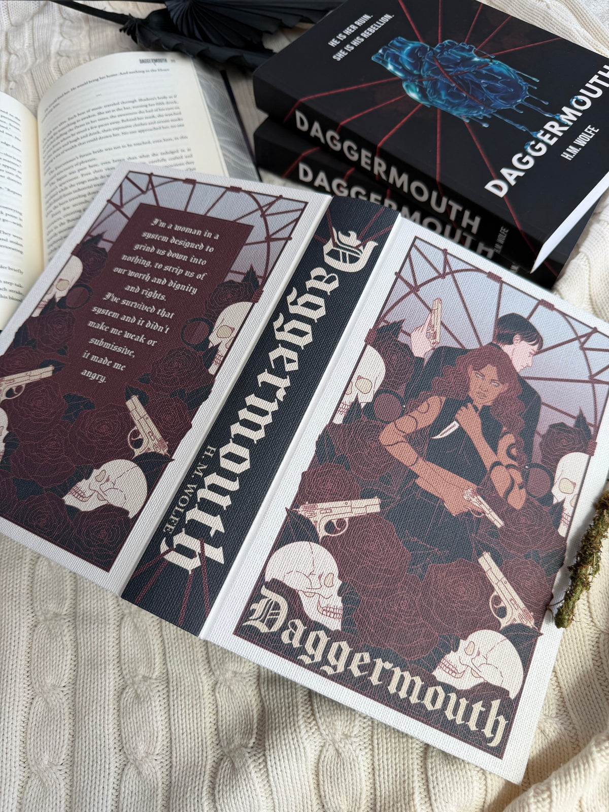 Daggermouth by H.M. Wolf ft art by Bindrebindery