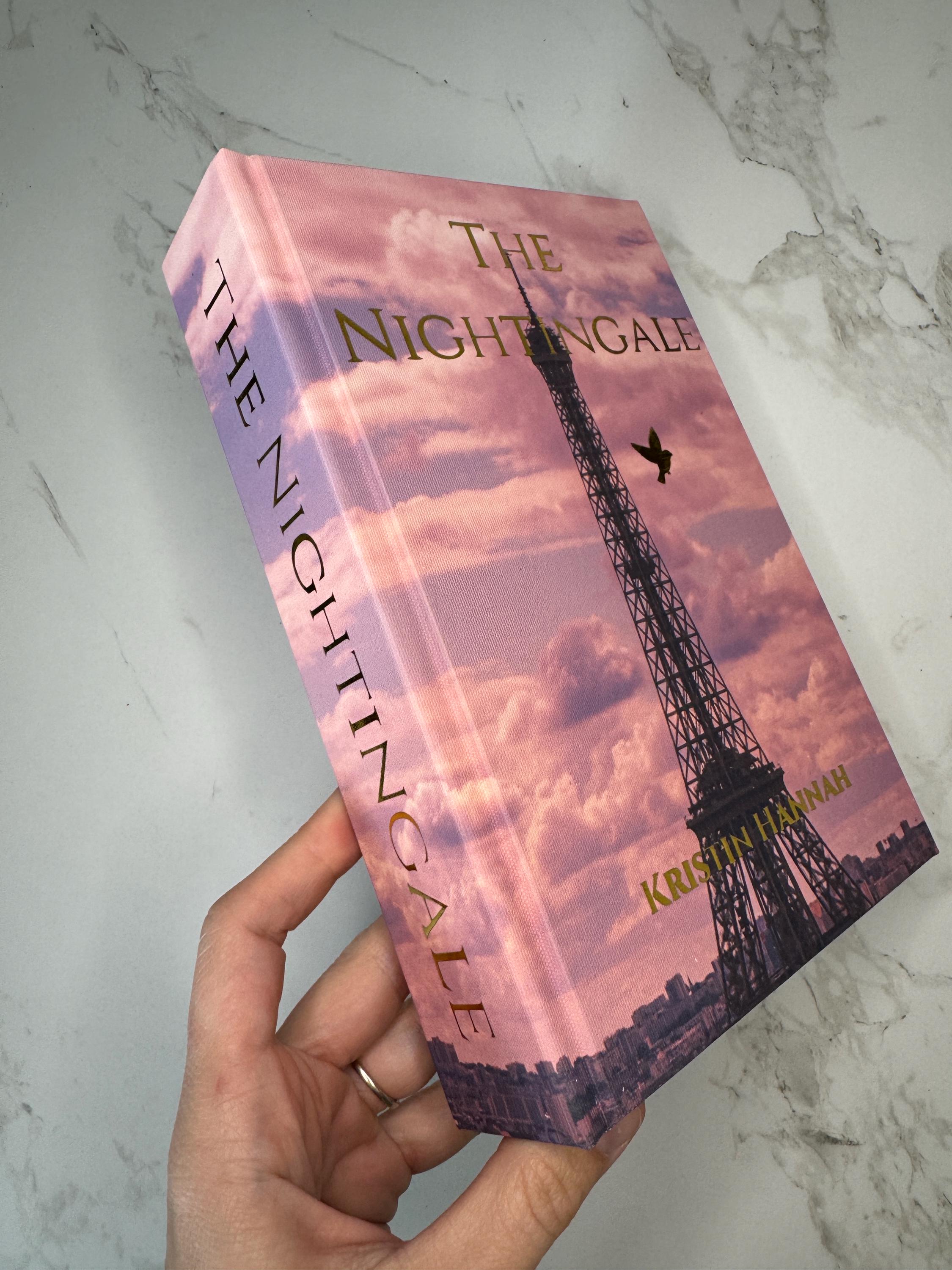 The Nightingale by Kristen Hannah